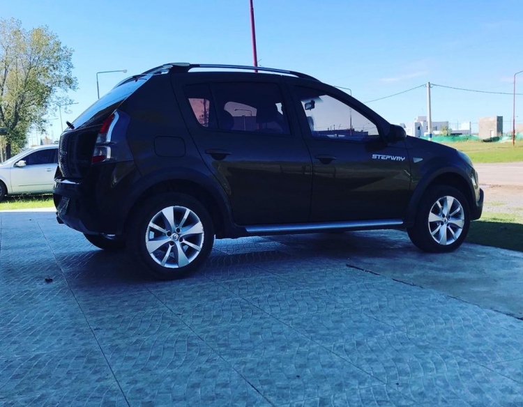 VENDIDO / Renault Sandero Stepway