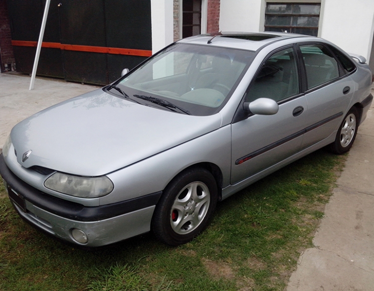 Renault Laguna V6 RXT - Modelo: 1999