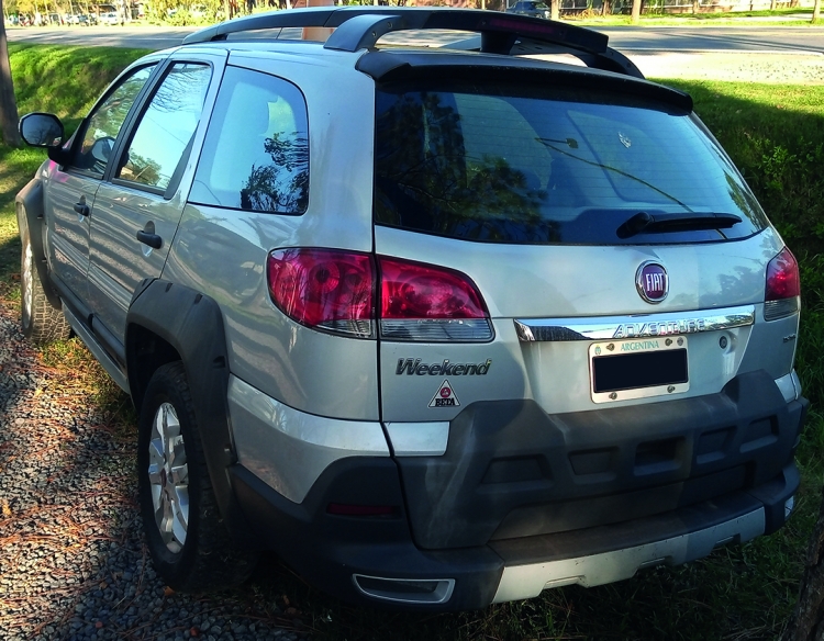 Fiat Palio Weekend Adventure Locker