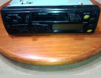 Autoestereo "Jensen" con frente desmontable