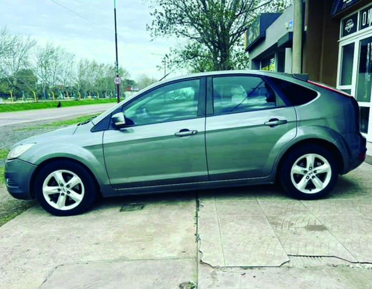 VENDIDO / Ford Focus 1.8 TDCI Trend