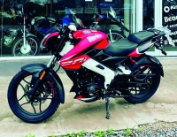 Bajaj Rouser NS 200