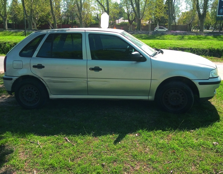 VENDIDO / Volkswagen Gol Power 1.6 