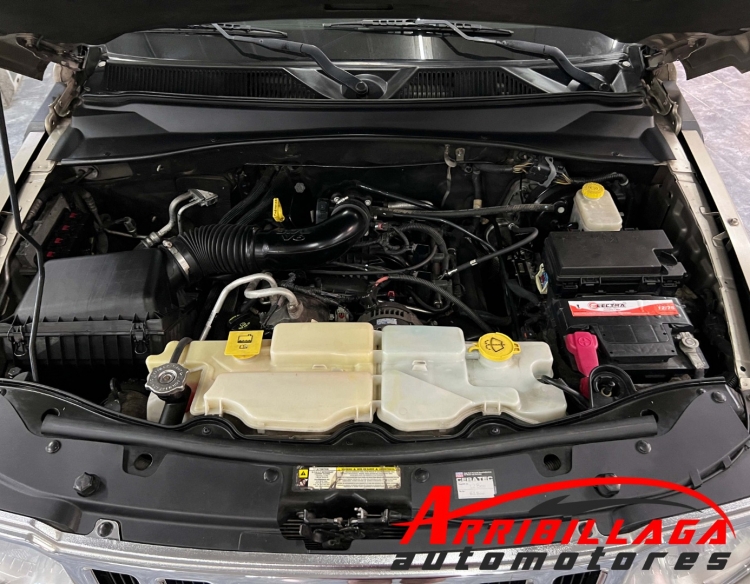 Jeep Cherokee Limited 4x4 AT 3.8 Nafta V6 2011 Necochea