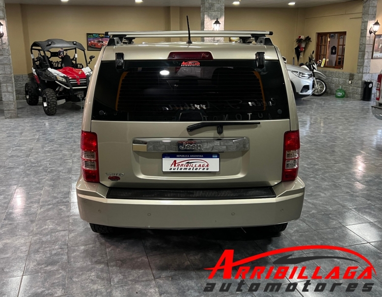 Jeep Cherokee Limited 4x4 AT 3.8 Nafta V6 2011 Necochea