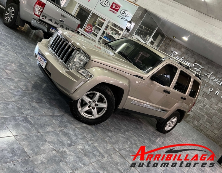 Jeep Cherokee Limited 4x4 AT 3.8 Nafta V6 2011 Necochea