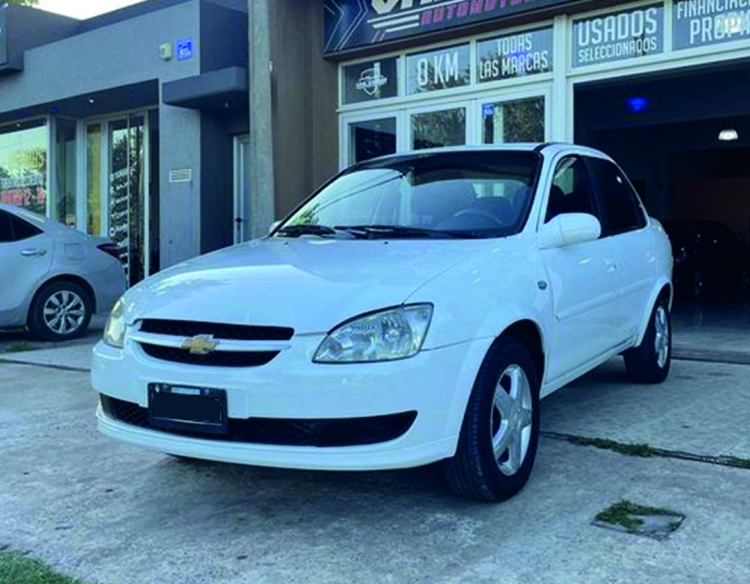 Chevrolet Classic 1.4 LT