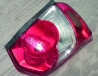 Faro trasero de Toyota 2013