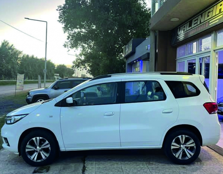 VENDIDA / Chevrolet Spin 1.8 LTZ