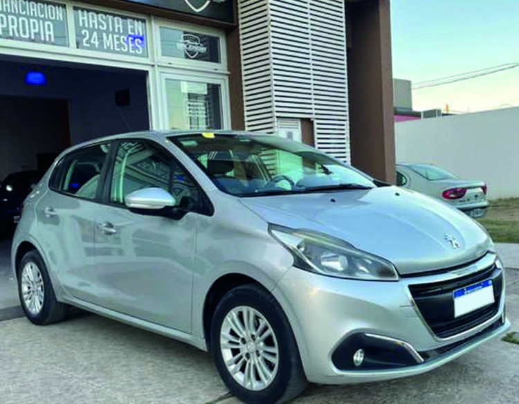 Peugeot 208 1.6 Allure