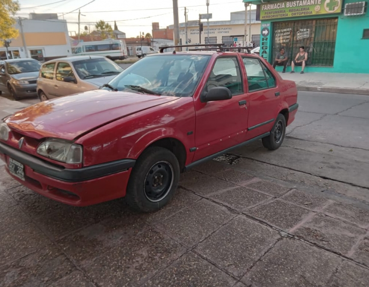 RENAULT 19 RN DIESEL TRICUERPO AÑO 1997