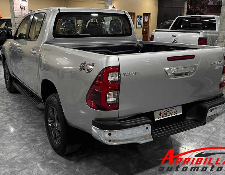 Toyota Hilux SRV 4X4 AT 2.8 TDI DC 2025 0Km Necochea