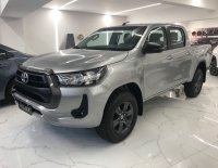 Toyota Hilux 4x2 SR cabina doble 2,4TDi 150 hp ENTREGA INMEDIATA!! 