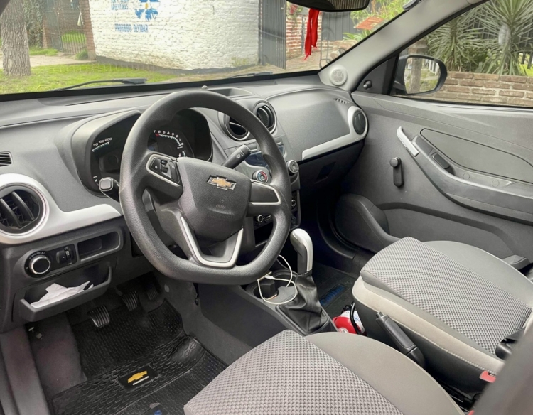Chevrolet Agile 1.4 LS AA y DA - 2013
