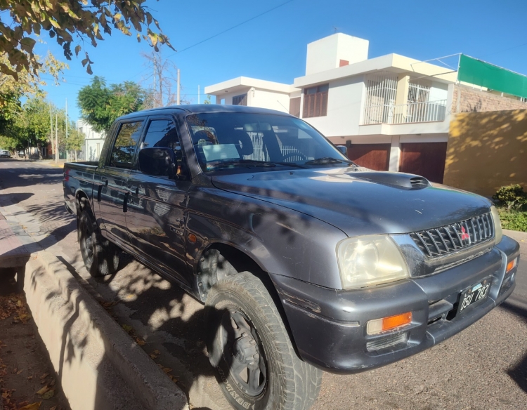 Vendo Mitsubishi 2001