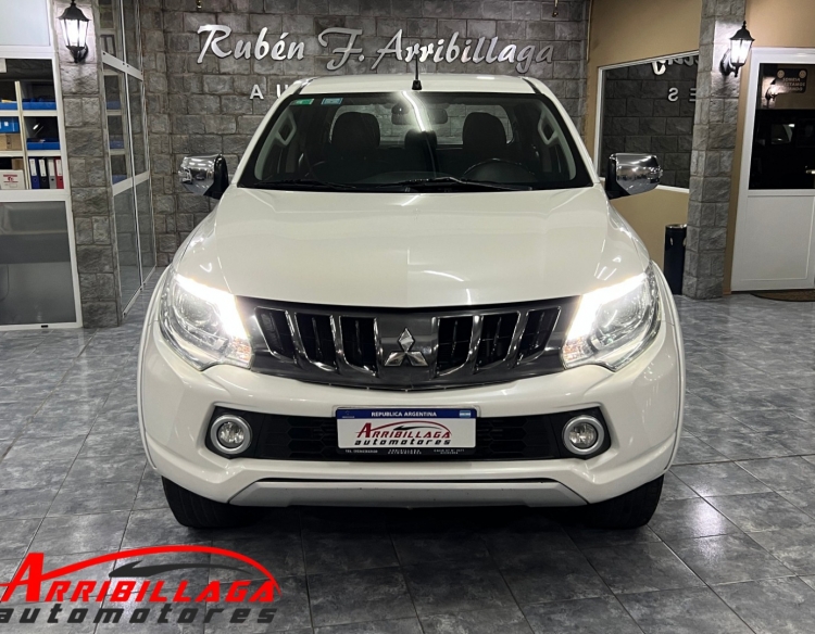 Mitsubishi L200 Sportero 4x4 AT 2.4 DI-D 2017 Necochea