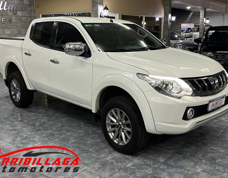 Mitsubishi L200 Sportero 4x4 AT 2.4 DI-D 2017 Necochea