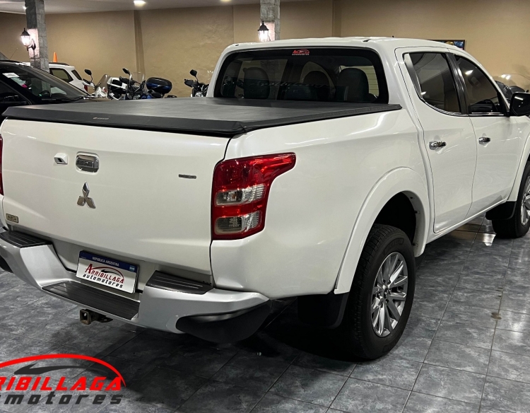 Mitsubishi L200 Sportero 4x4 AT 2.4 DI-D 2017 Necochea