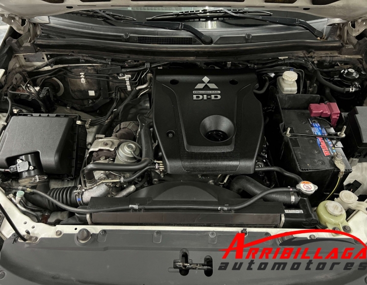 Mitsubishi L200 Sportero 4x4 AT 2.4 DI-D 2017 Necochea