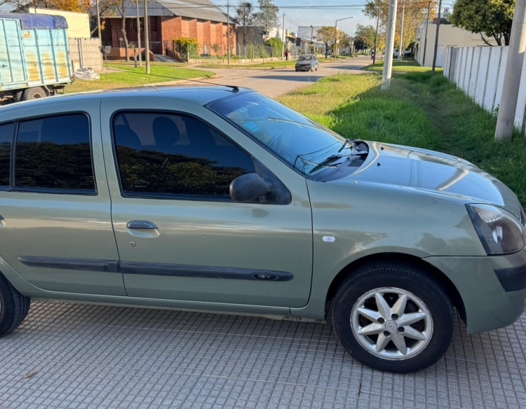 RENAULT CLIO 1.2
