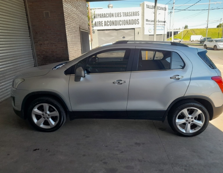 Tracker 2017 LTZ tope de gama.