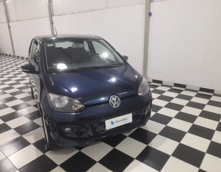 UP 2016 61000kms única mano.