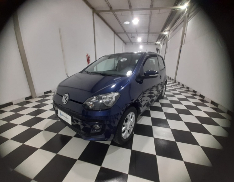 UP 2016 61000kms única mano.