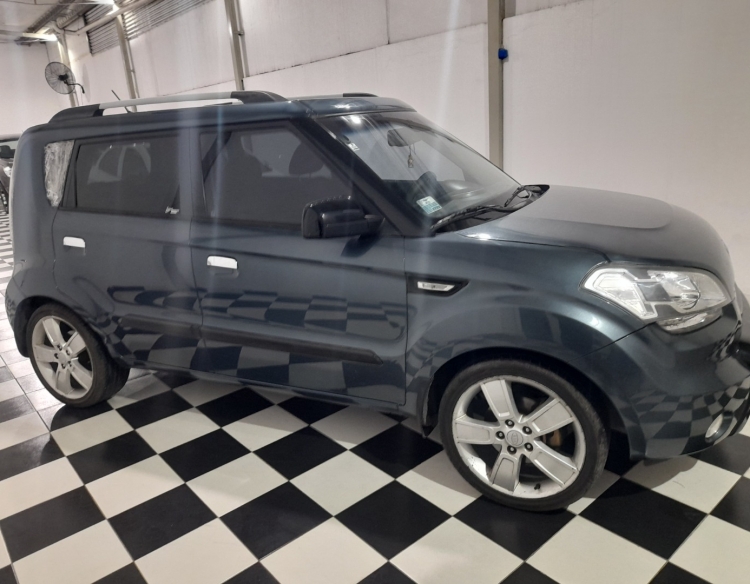 KIA SOUL FULL 2010