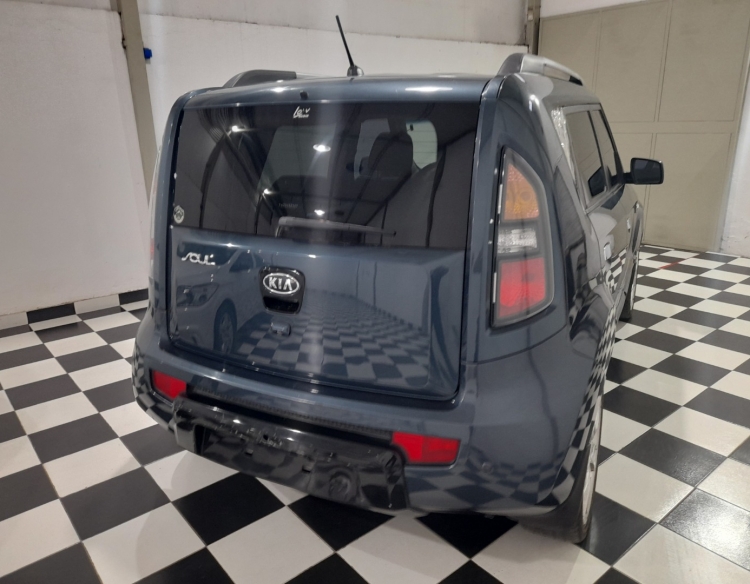 KIA SOUL FULL 2010