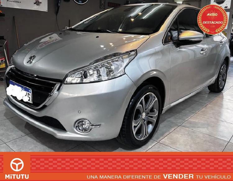 Peugeot 208 Felline