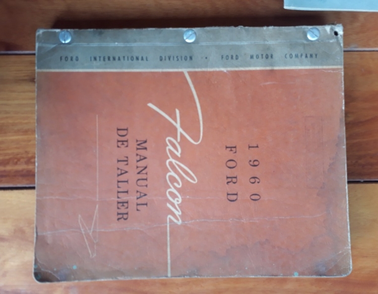 MANUALES DE GUANTERAS DE FORD ANTIGUOS