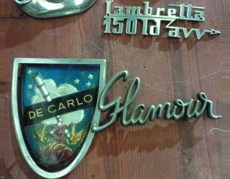 Vendo insignias varias
