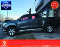Toyota Hilux 2.8 SR 4x4