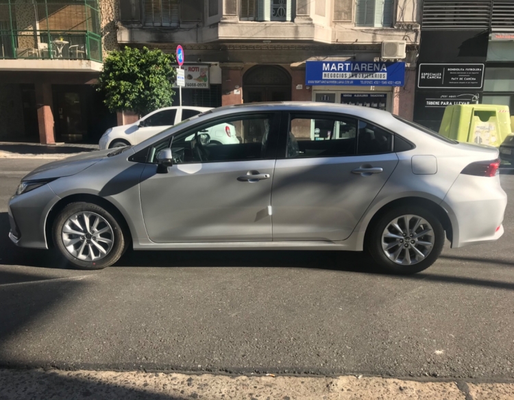 Corolla XEi 1,8 Hibrido eCVT 0km Entrega Inmediata a Retirar de Concesionario Oficial