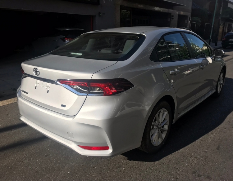 Corolla XEi 1,8 Hibrido eCVT 0km Entrega Inmediata a Retirar de Concesionario Oficial
