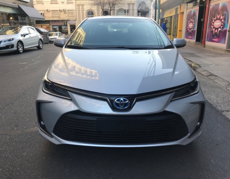 Corolla XEi 1,8 Hibrido eCVT 0km Entrega Inmediata a Retirar de Concesionario Oficial