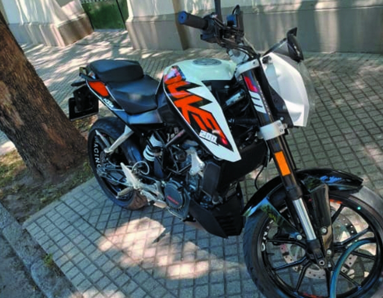 KTM Duke 200
