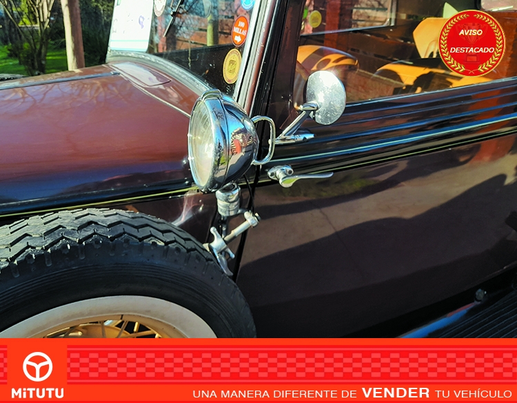 Chrysler Plymouth "Six" sedán 2 puertas