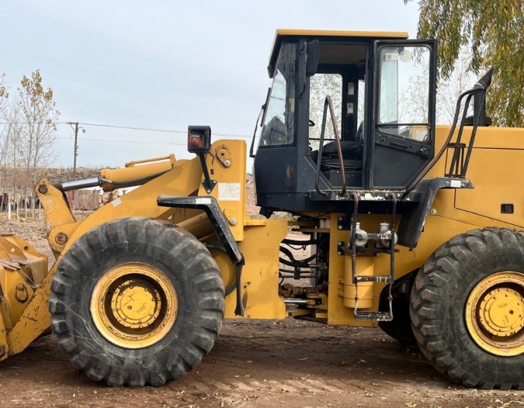 CARGADORA FRONTAL SEM 650B