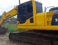 EXCAVADORA SOBRE ORUGA KOMATSU PC200-8
