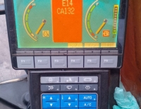 EXCAVADORA SOBRE ORUGA KOMATSU PC200-8