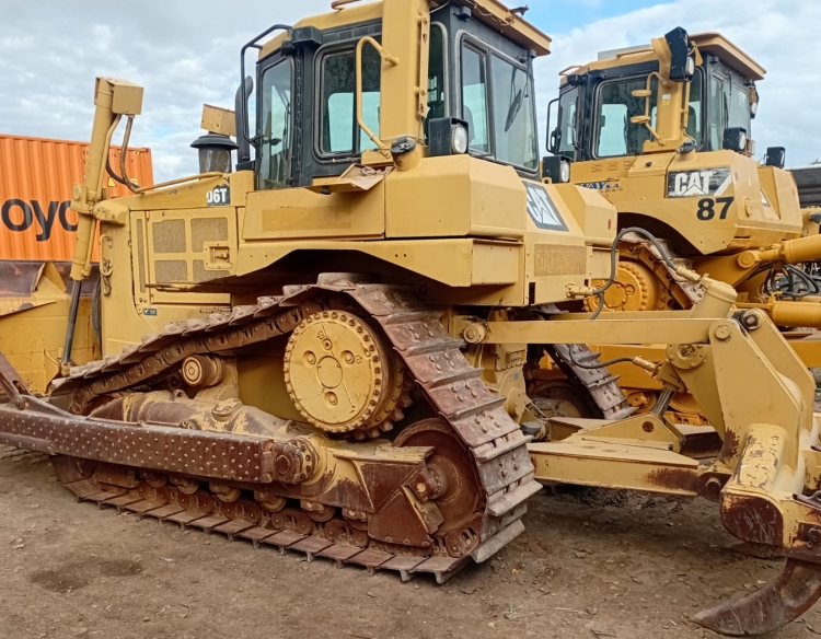 TOPADORA CATERPILLAR® D6T