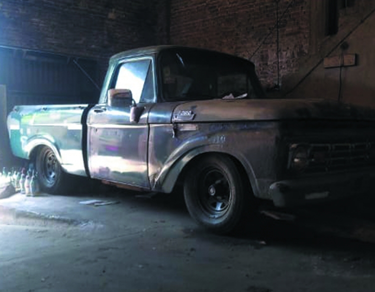 Ford F100