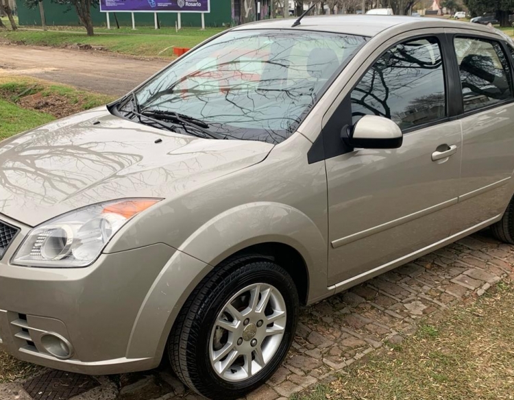 VENDO FORD FIESTA MAX EDGE PLUS 2008