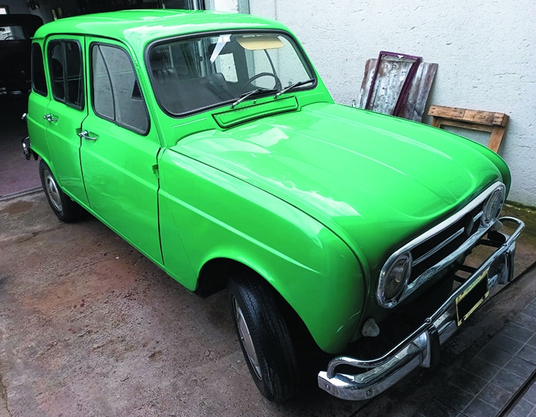 Renault 4
