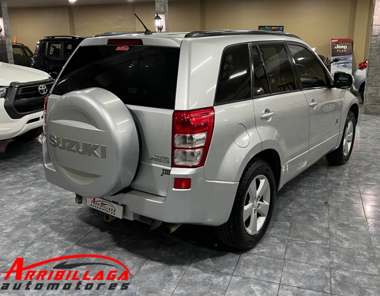 Suzuki Grand Vitara JIII 4X4 2.4N MT 2010 Necochea