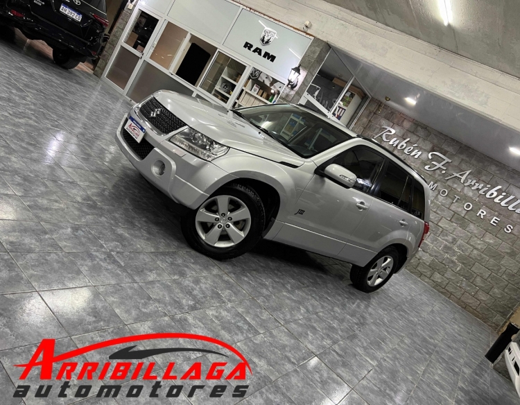 Suzuki Grand Vitara JIII 4X4 2.4N MT 2010 Necochea