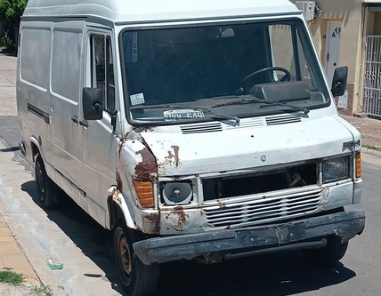 Mercedes Benz 307D
