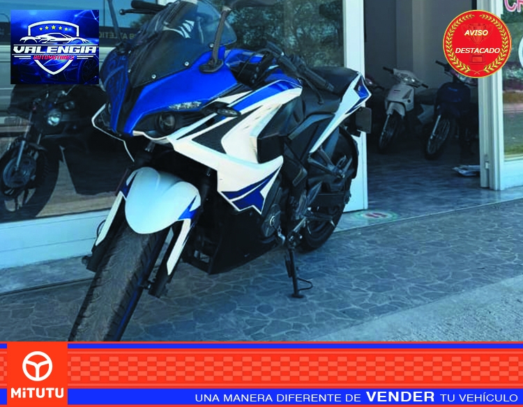 Bajaj Rouser RS200