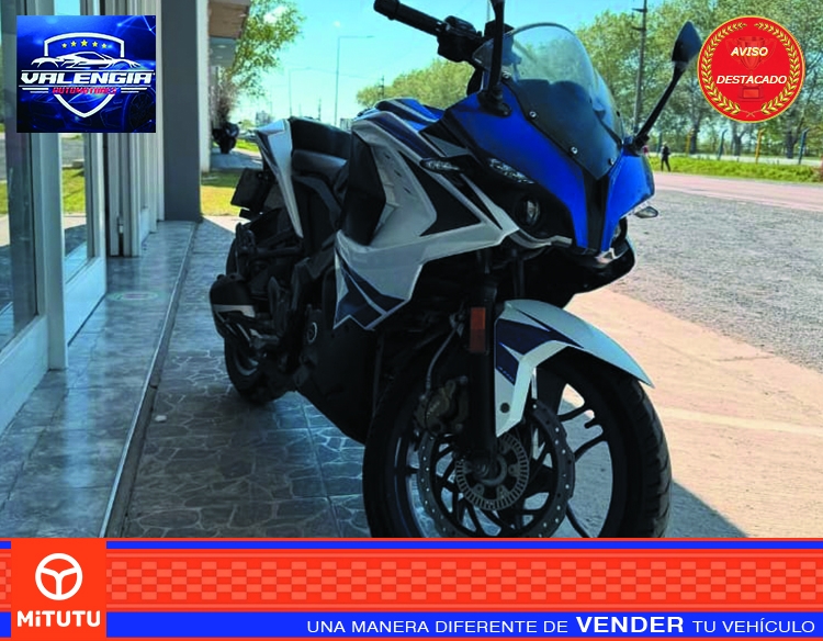 Bajaj Rouser RS200